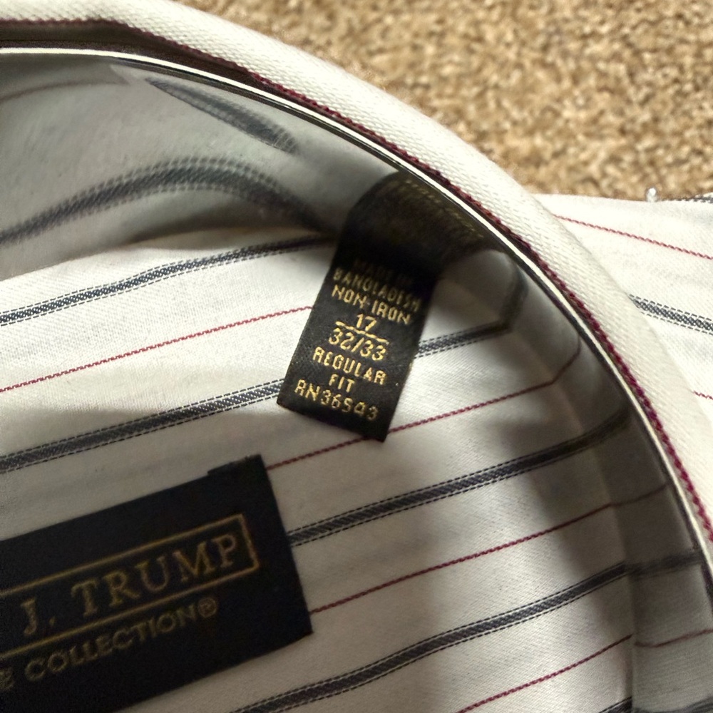 Donald Trump Men's Classic White Striped Dress Shirt - Picture 4 of 5